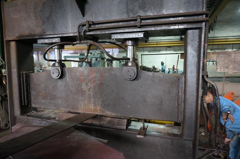 PRESS MACHINE