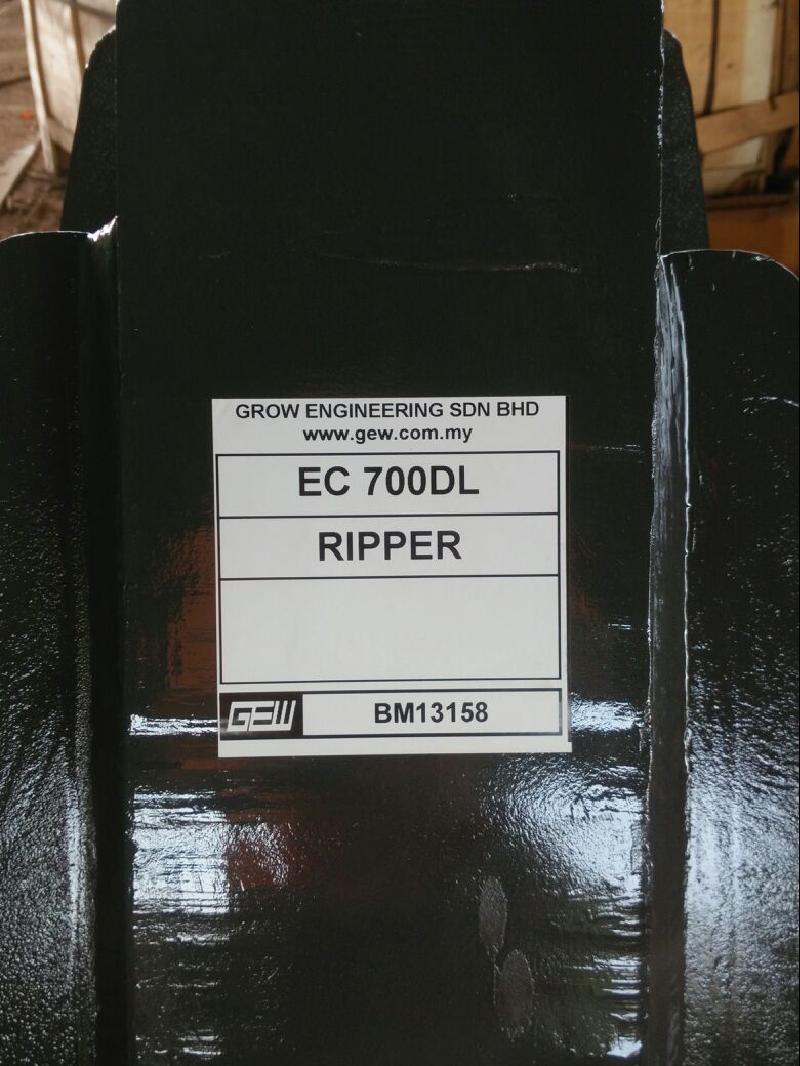 EC700DL RIPPER